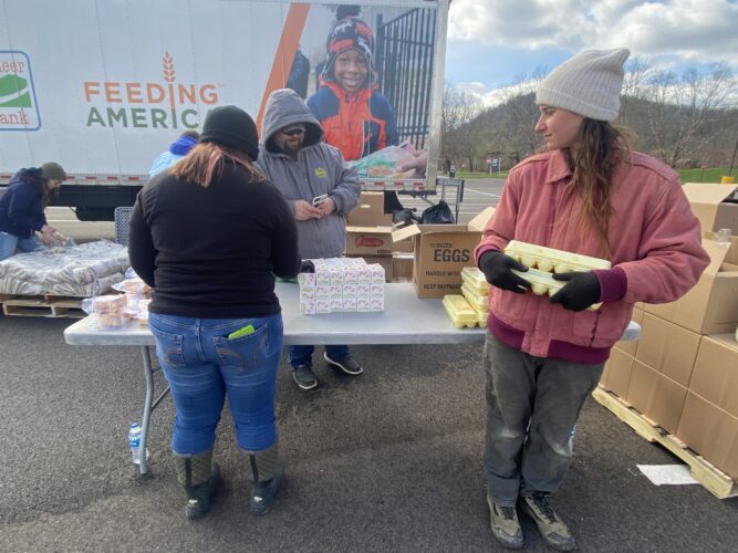 West Virginians Face Delays in Receiving SNAP Benefits